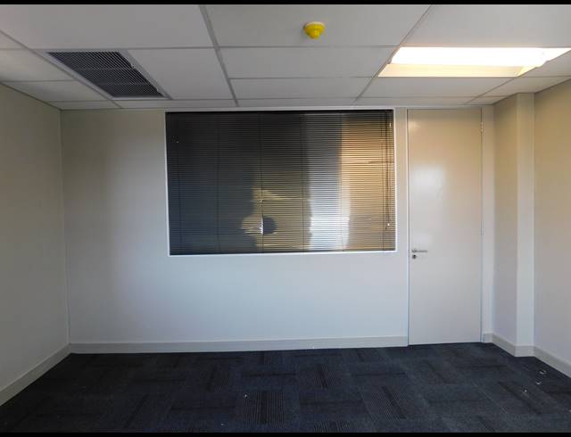 854M² OFFICE TO LET IN WAVERLEY